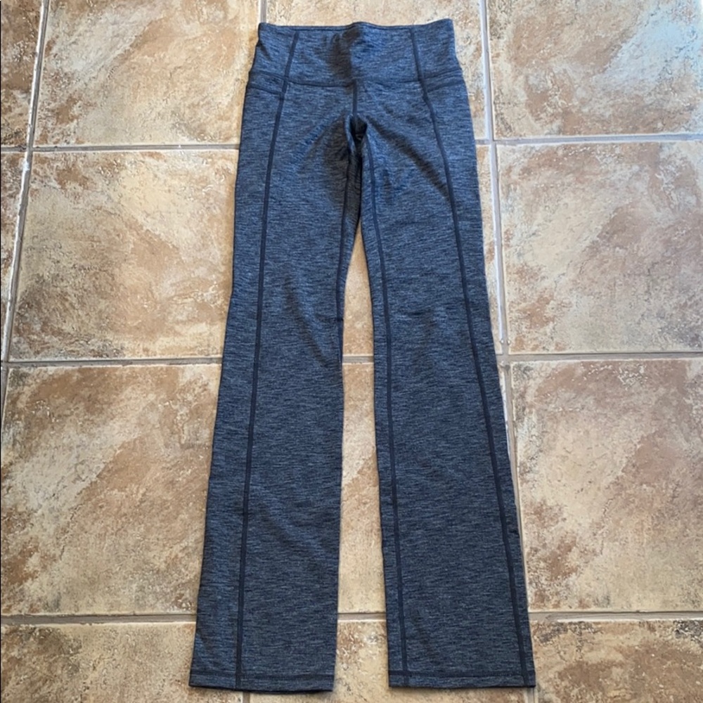 NWOT Athleta Straight leg Heather Gray yoga pants